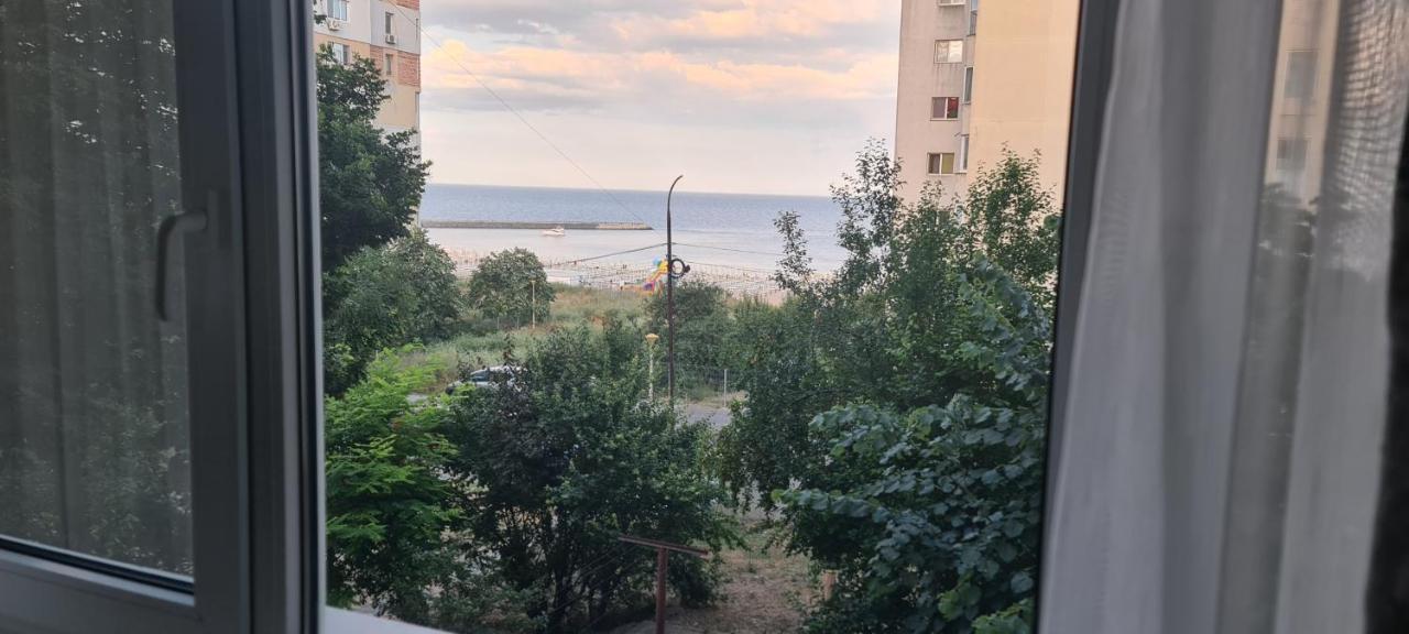 Lumiss Suite - Zoom Beach Constanta Bagian luar foto